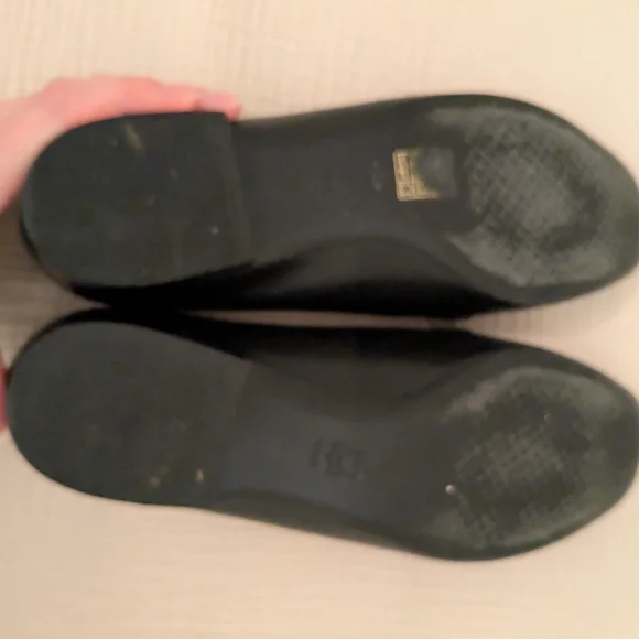 Tory Burch Gemini Elegant Black Loafers with Gold Accent Size 10.5 - Picture 4 of 6